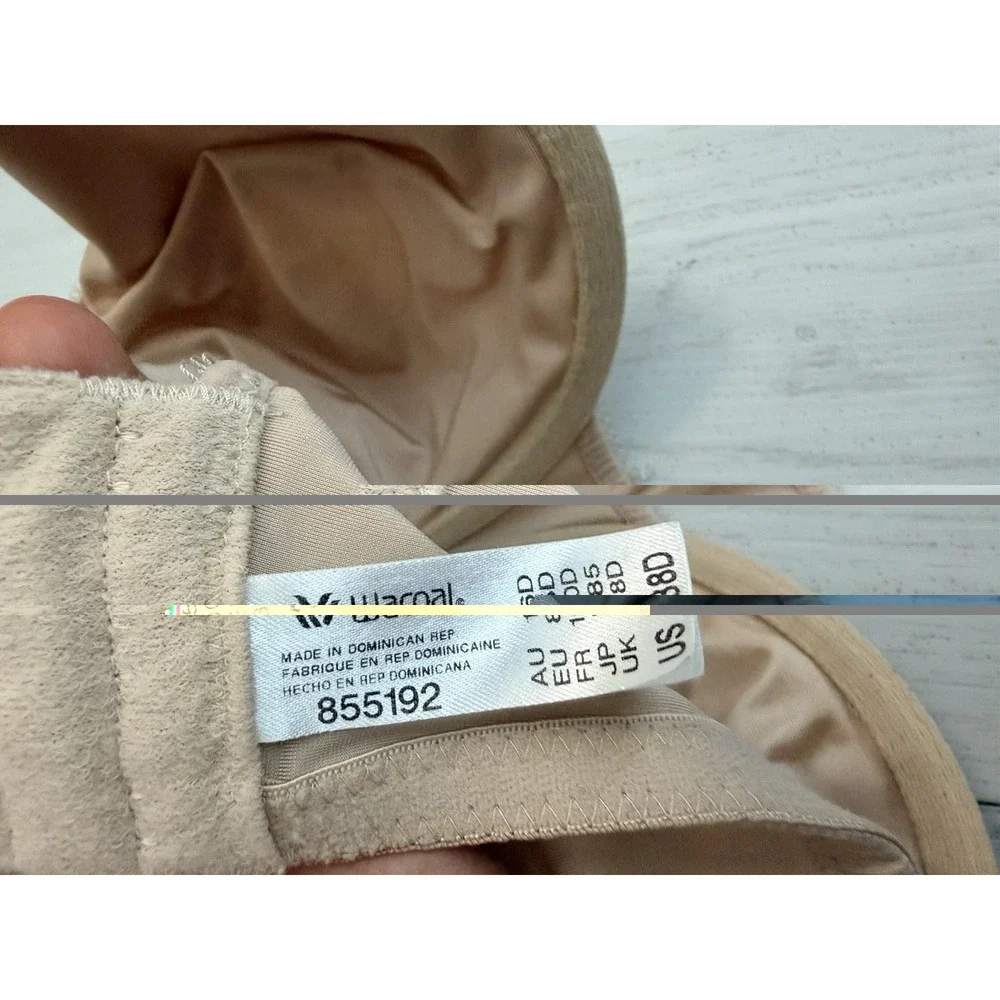 Wacoal 855192 Basic Beauty Full Figure Seamless Bra Size 38D - Nude